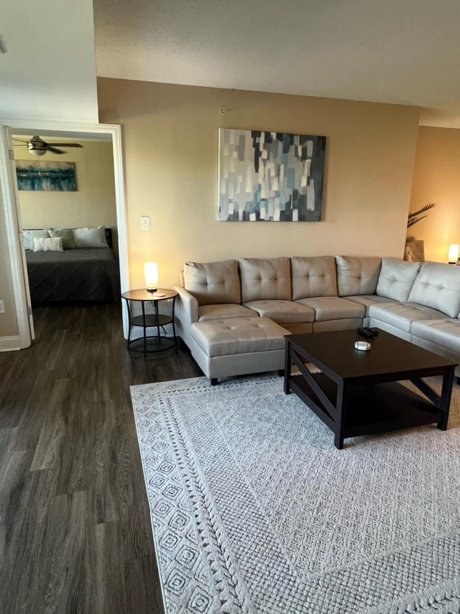 Spacious 2 Bed, 2 Bath Uptown Gem In The Heart Of The City-Parking-Wi-Fi-Balcony Cgv シャーロット エクステリア 写真