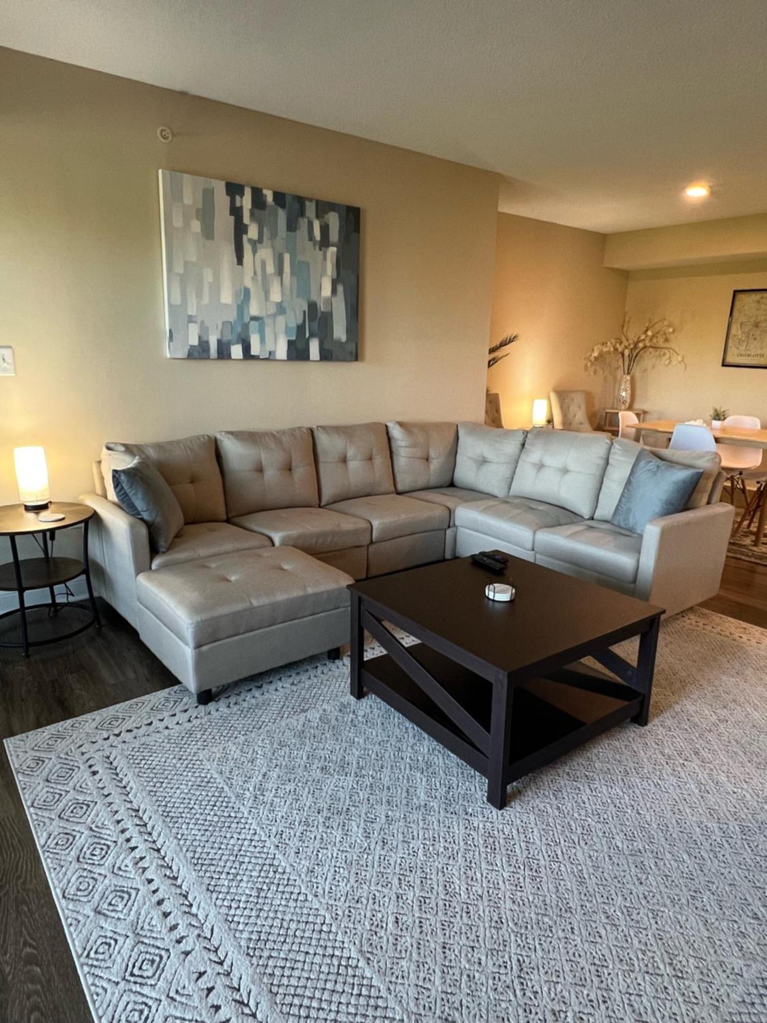 Spacious 2 Bed, 2 Bath Uptown Gem In The Heart Of The City-Parking-Wi-Fi-Balcony Cgv シャーロット エクステリア 写真